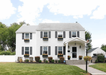 Exploring the Beauty of White Siding for Your Exterior